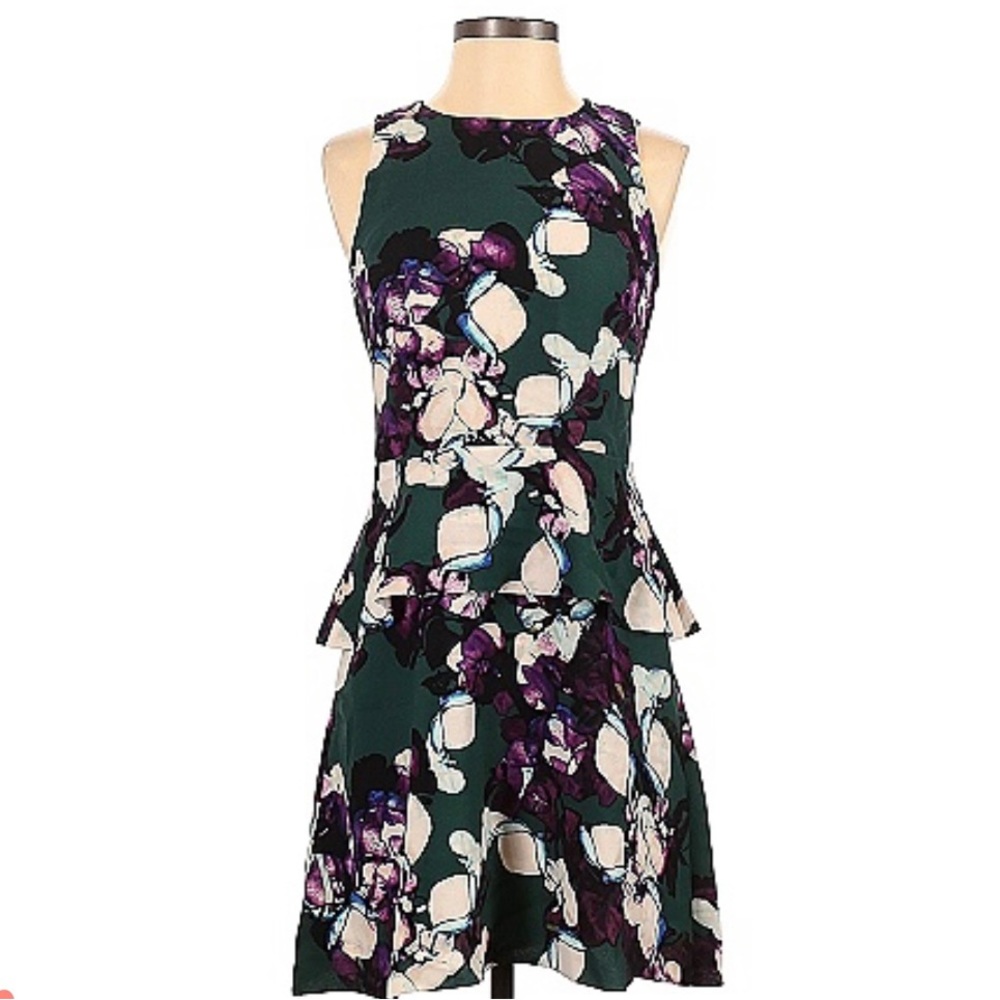 Banana Republic Casual work dress size 4 Petite